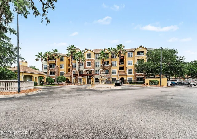 Photo 1 of Sale Pending at 8539 Gate Pkwy W #633, Jacksonville, FL 32216 | MLS# 2150981 | Listing updated on 2026-09-11