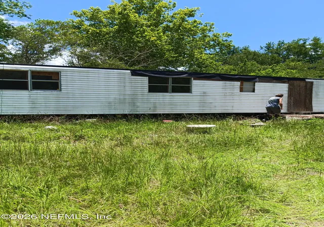 1st image of 147 2nd Wy, Interlachen, FL 32148 | MLS# 2150747