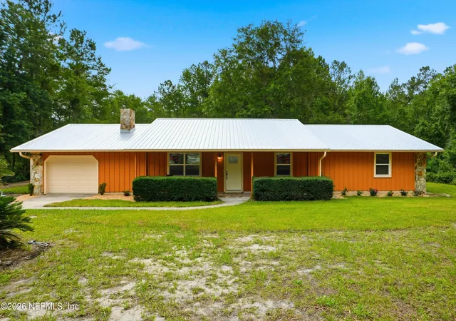 Photo 2 of Single family home for sale at 130 Wippletree Ct, Palatka, FL 32177 | MLS# 2151022 | Listing updated on 2026-08-31