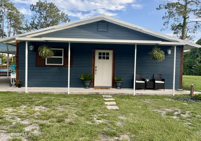Photo 3 of Single family home for sale at 106 Dottie Ct, Interlachen, FL 32148 | MLS# 2150946 | Listing updated on 2026-10-05