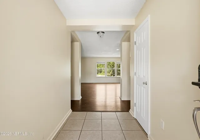 4th image of 2386 Tyson Lake Dr, Jacksonville, FL 32221 | MLS# 2154207