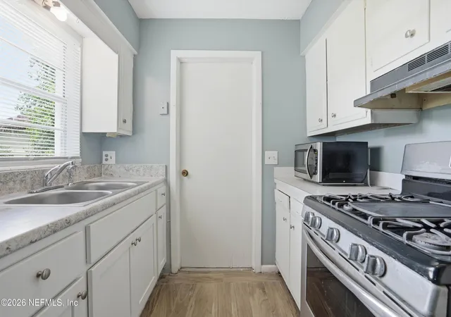 Photo 3 of Single family home for sale at 7428 White Alder Dr, Jacksonville, FL 32210 | MLS# 2150829 | Listing updated on 2026-09-21