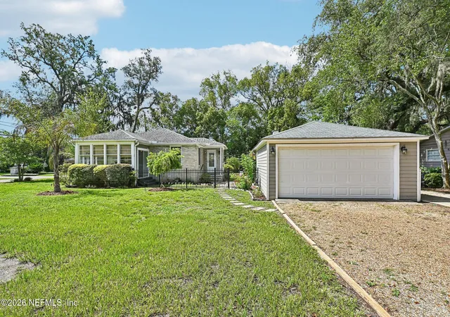 Photo 4 of Single family home for sale at 1936 Woodmere Dr, Jacksonville, FL 32210 | MLS# 2151082 | Listing updated on 2026-08-24