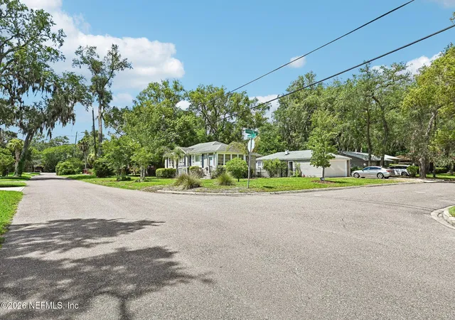 Photo 3 of Single family home for sale at 1936 Woodmere Dr, Jacksonville, FL 32210 | MLS# 2151082 | Listing updated on 2026-08-24