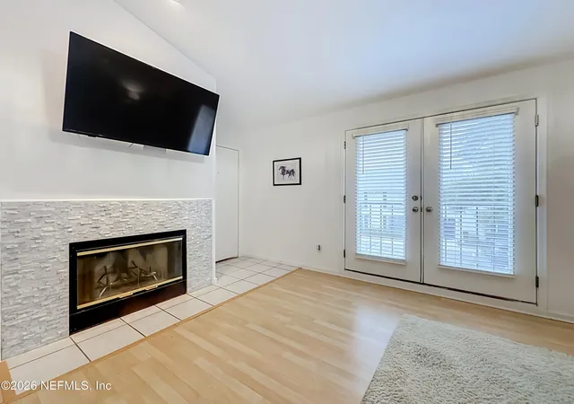 Photo 3 of Condo for sale at 13715 Richmond Park Dr N #105, Jacksonville, FL 32224 | MLS# 2151093 | Listing updated on 2026-09-14