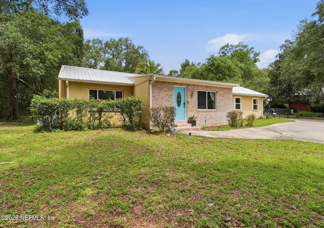2nd image of 1220 S Lawrence Blvd, Keystone Heights, FL 32656 | MLS# 2151303