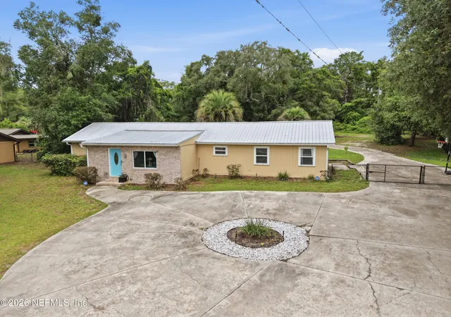 3rd image of 1220 S Lawrence Blvd, Keystone Heights, FL 32656 | MLS# 2151303