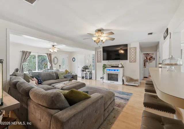4th image of 1220 S Lawrence Blvd, Keystone Heights, FL 32656 | MLS# 2151303