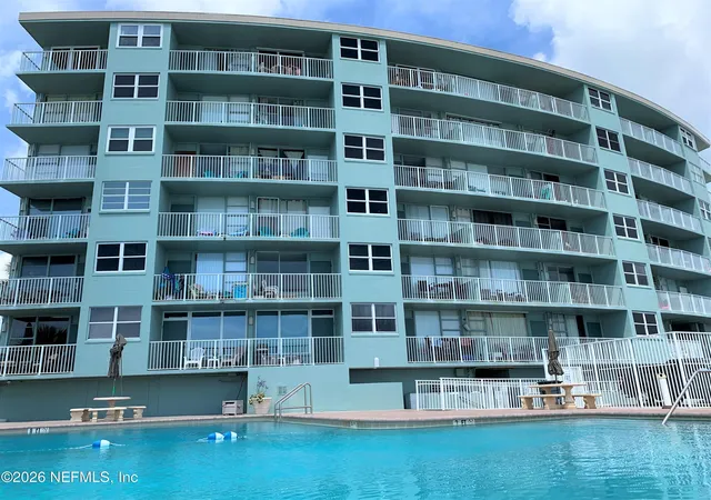 2nd image of 800 N Atlantic Ave, Daytona Beach, FL 32118