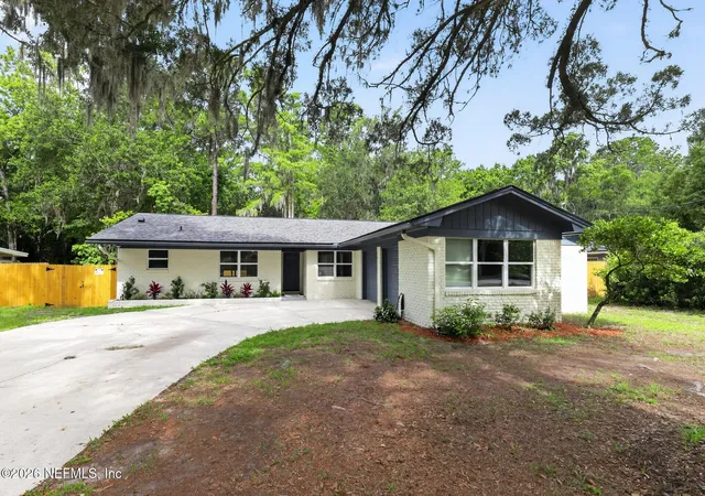 Photo 1 of Sale Pending at 1832 Plainfield Ave, Orange Park, FL 32073 | MLS# 2151065 | Listing updated on 2026-09-02