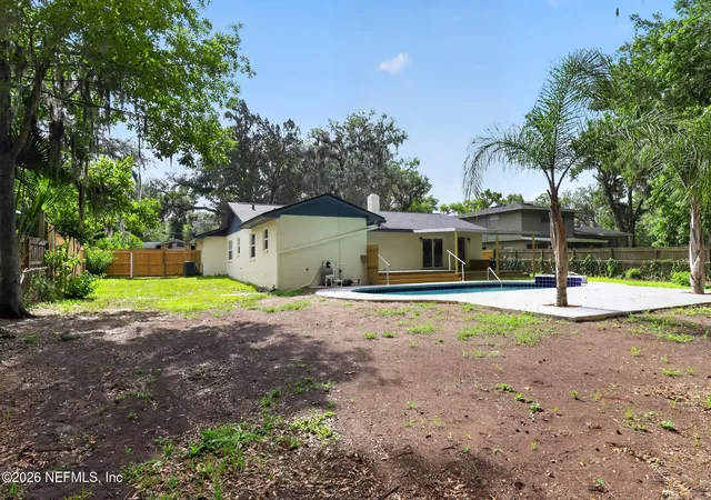 Photo 4 of Sale Pending at 1832 Plainfield Ave, Orange Park, FL 32073 | MLS# 2151065 | Listing updated on 2026-09-02