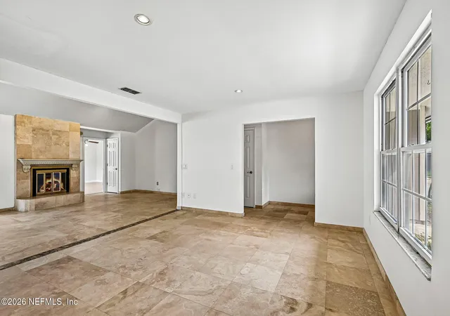 Photo 3 of Single family home for sale at 10720 Knottingby Dr, Jacksonville, FL 32257 | MLS# 2151223 | Listing updated on 2026-08-20
