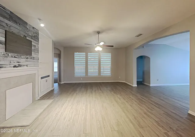 Photo 2 of Sale Pending at 13895 Fish Eagle Dr E, Jacksonville, FL 32226 | MLS# 2151098 | Listing updated on 2026-08-21
