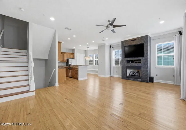Listing Photo 5 - Condo for sale in building located at 400 14Th Ave N, Jacksonville Beach, FL 32250 - Unit #B