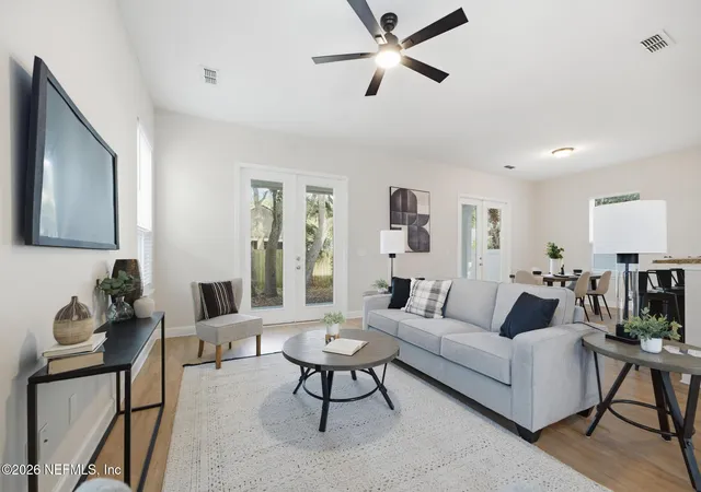 Photo 4 of Single family home for sale at 1126 Penman Rd, Jacksonville Beach, FL 32250 | MLS# 2151246 | Listing updated on 2026-09-15