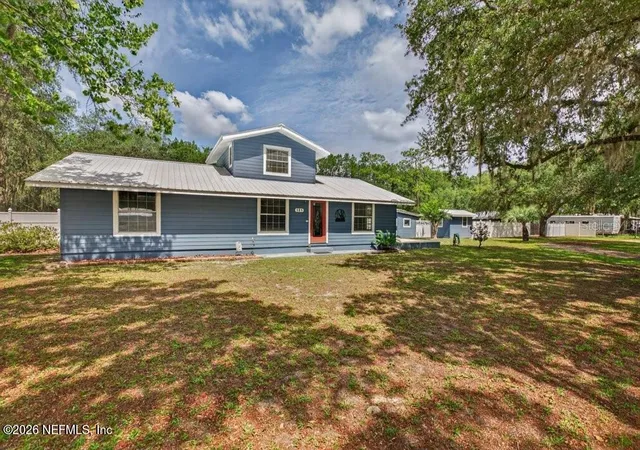 Photo 1 of Single family home for sale at 121 Daren Dr, Palatka, FL 32177 | MLS# 2151255 | Listing updated on 2026-08-21
