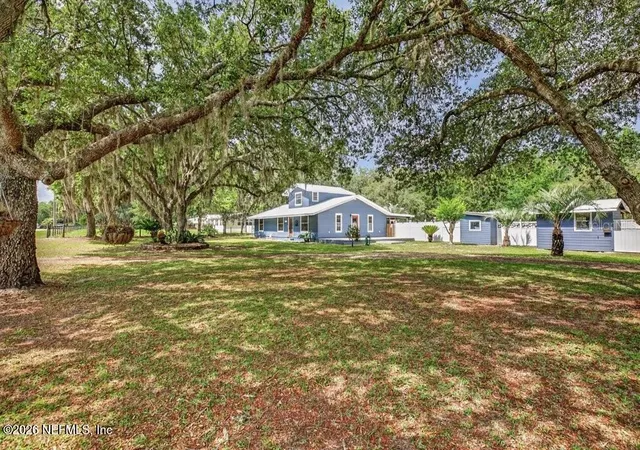 Photo 3 of Single family home for sale at 121 Daren Dr, Palatka, FL 32177 | MLS# 2151255 | Listing updated on 2026-08-21
