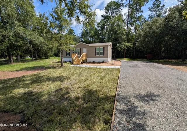 Photo 2 of Manufactured home for sale at 44286 Maplewood Ct, Callahan, FL 32011 | MLS# 2151306 | Listing updated on 2026-09-29