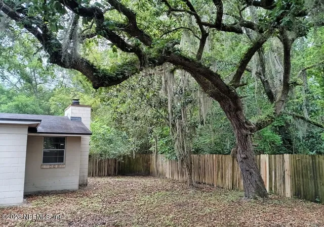 Photo 3 of Single family home for sale at 8611 Darlington Dr, Jacksonville, FL 32208 | MLS# 2153856 | Listing updated on 2026-09-01