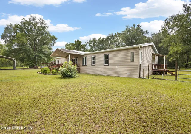 Homes for sale in Fort White, FL | 412 Sw Fenton Gln, Fort White, FL 32038 | MLS# 2151381