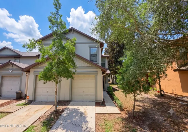Photo 1 of Sale Pending at 7724 Highchair Ln, Jacksonville, FL 32210 | MLS# 2151794 | Listing updated on 2026-09-24