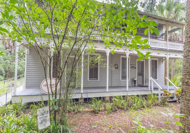 3rd image of 200 Park St, Melrose, FL 32666 | MLS# 2151666