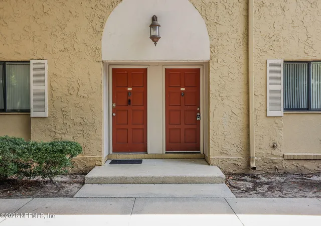 Photo 2 of Condo for sale at 5811 Atlantic Blvd #223, Jacksonville, FL 32207 | MLS# 2151555 | Listing updated on 2026-09-01