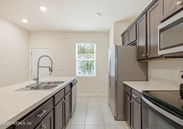 Photo 3 of Townhouse for sale at 941 Rotary Rd, Jacksonville, FL 32211 | MLS# 2151540 | Listing updated on 2026-06-20