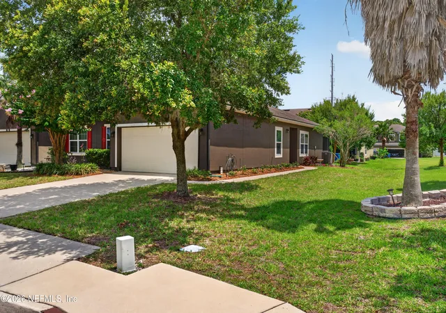 Photo 4 of Sale Pending at 2378 Caney Oaks Dr, Jacksonville, FL 32218 | MLS# 2154479 | Listing updated on 2026-09-14