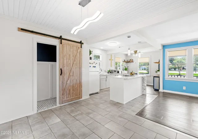 Photo 4 of Single family home for sale at 2442 Southside Blvd, Jacksonville, FL 32216 | MLS# 2151767 | Listing updated on 2026-09-06