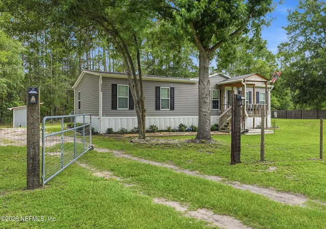 Photo 2 of Manufactured home for sale at 2246 Daisy St, Middleburg, FL 32068 | MLS# 2151960 | Listing updated on 2026-08-22