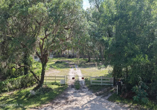 Homes for sale in Green Cove Springs, FL | 2291 Stauffer Rd, Green Cove Springs, FL 32043 | MLS# 2151739