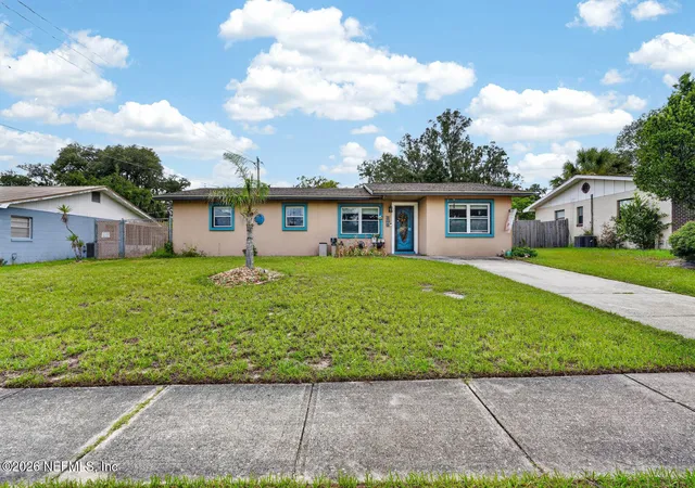 Homes for sale in Palatka, FL | 212 Mimosa Dr, Palatka, FL 32177 | MLS# 2151802