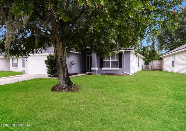 Photo 3 of Single family home for sale at 2929 Brittany Blf Dr, Orange Park, FL 32073 | MLS# 2151869 | Listing updated on 2026-09-09