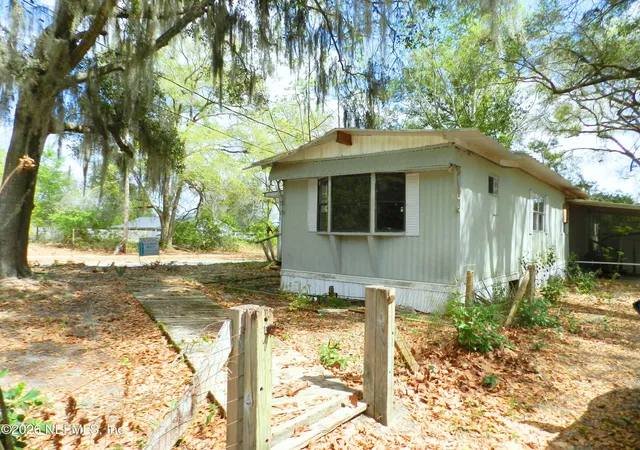 2nd image of 755 Sw Jasmine Ave, Keystone Heights, FL 32656 | MLS# 2151875