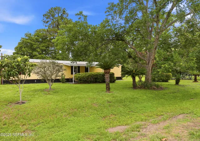 Homes for sale in Satsuma, FL | 101 Waterway Ave, Satsuma, FL 32189 | MLS# 2151992