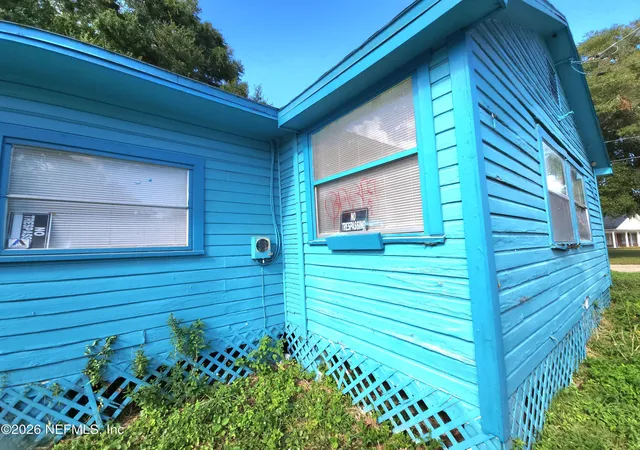 Photo 4 of Sale Pending at 930 Cesery Blvd, Jacksonville, FL 32211 | MLS# 2152087 | Listing updated on 2026-08-17