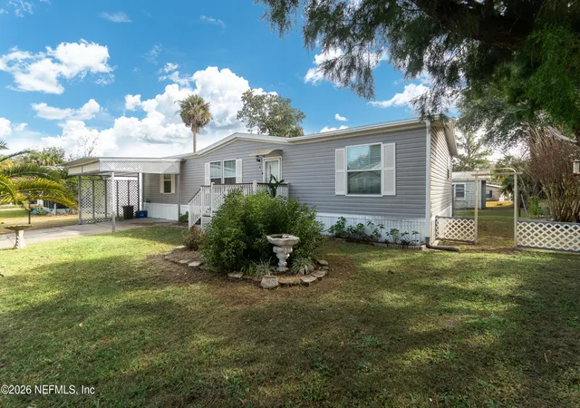 Homes for sale in Satsuma, FL | 102 Pine Lake Dr, Satsuma, FL 32189 | MLS# 2152009