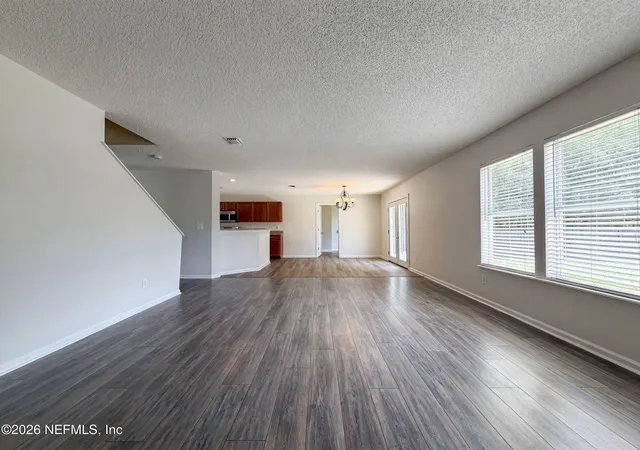 Photo 3 of Sale Pending at 7002 Beekman Lake Dr, Jacksonville, FL 32222 | MLS# 2151964 | Listing updated on 2026-08-27