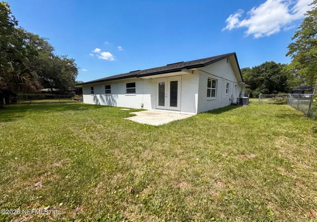 Photo 4 of Sale Pending at 7842 Rondeau Dr E, Jacksonville, FL 32217 | MLS# 2151966 | Listing updated on 2026-07-14