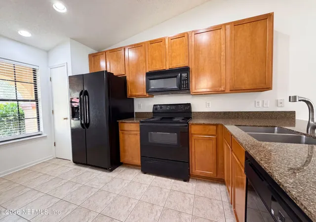 Photo 2 of Sale Pending at 215 Beech Brk St, Saint Johns, FL 32259 | MLS# 2151974 | Listing updated on 2026-09-16
