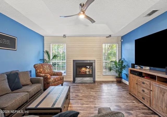 Photo 3 of Sale Pending at 1565 Chain Fern Way, Fleming Island, FL 32003 | MLS# 2152352 | Listing updated on 2026-10-02