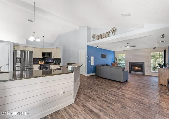 Photo 3 of Sale Pending at 1565 Chain Fern Way, Fleming Island, FL 32003 | MLS# 2152352 | Listing updated on 2026-10-02