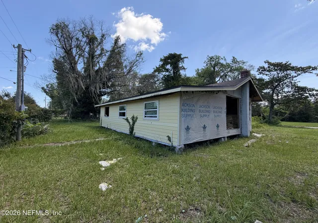 3rd image of 724 Alton Rd, Starke, FL 32091 | MLS# 2152163