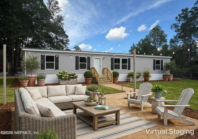 1st image of 114 Nutmeg Trl, Interlachen, FL 32148 | MLS# 2152078
