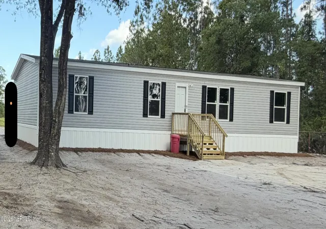 2nd image of 114 Nutmeg Trl, Interlachen, FL 32148 | MLS# 2152078