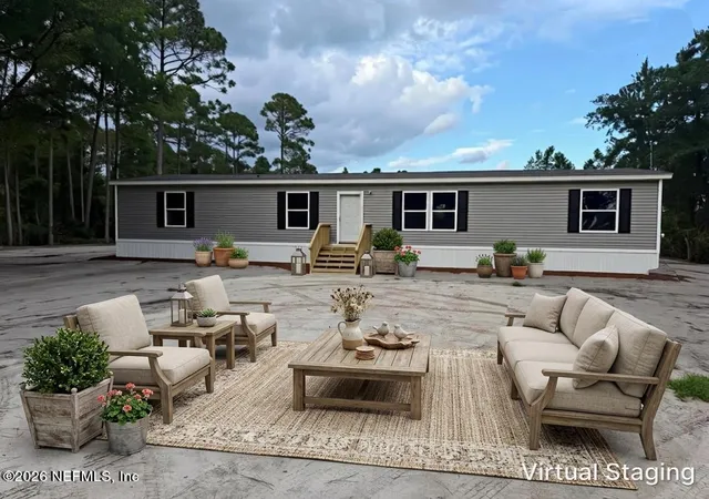 3rd image of 114 Nutmeg Trl, Interlachen, FL 32148 | MLS# 2152078