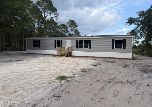 4th image of 114 Nutmeg Trl, Interlachen, FL 32148 | MLS# 2152078