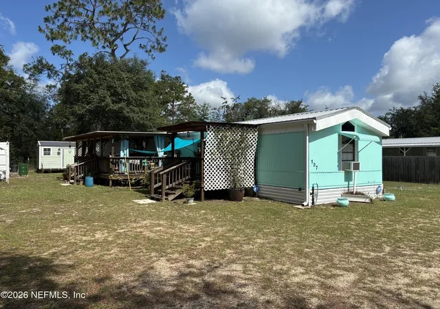 1st image of 107 Winchester Ave, Interlachen, FL 32148 | MLS# 2152094