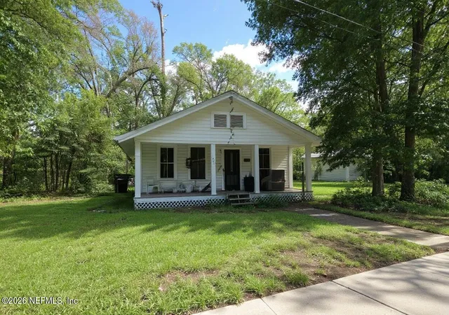 1st image of 722 Madison St, Starke, FL 32091 | MLS# 2152089